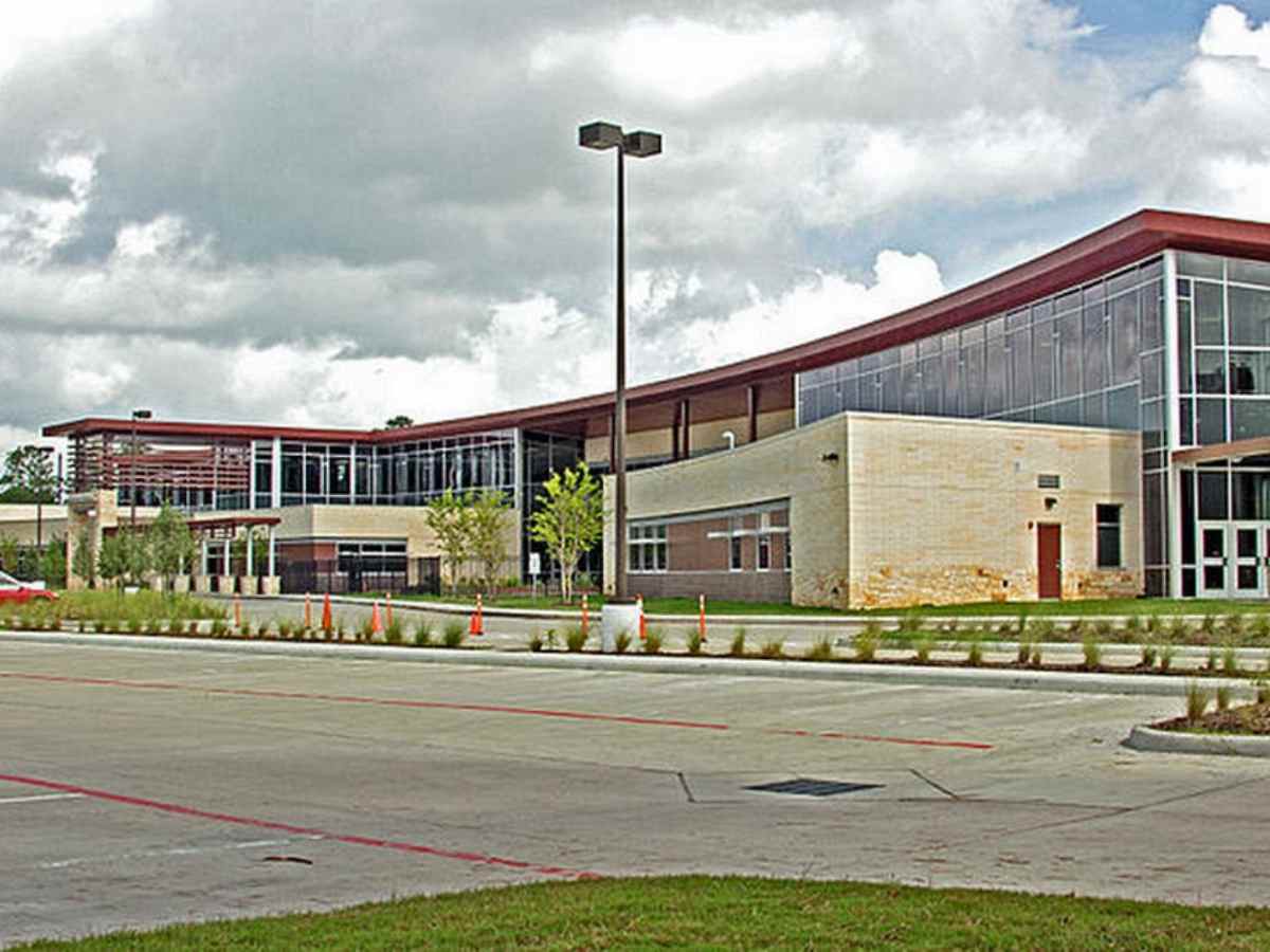 School building showing Newly Rebuilt Frostwood Elementary for article Memorial West