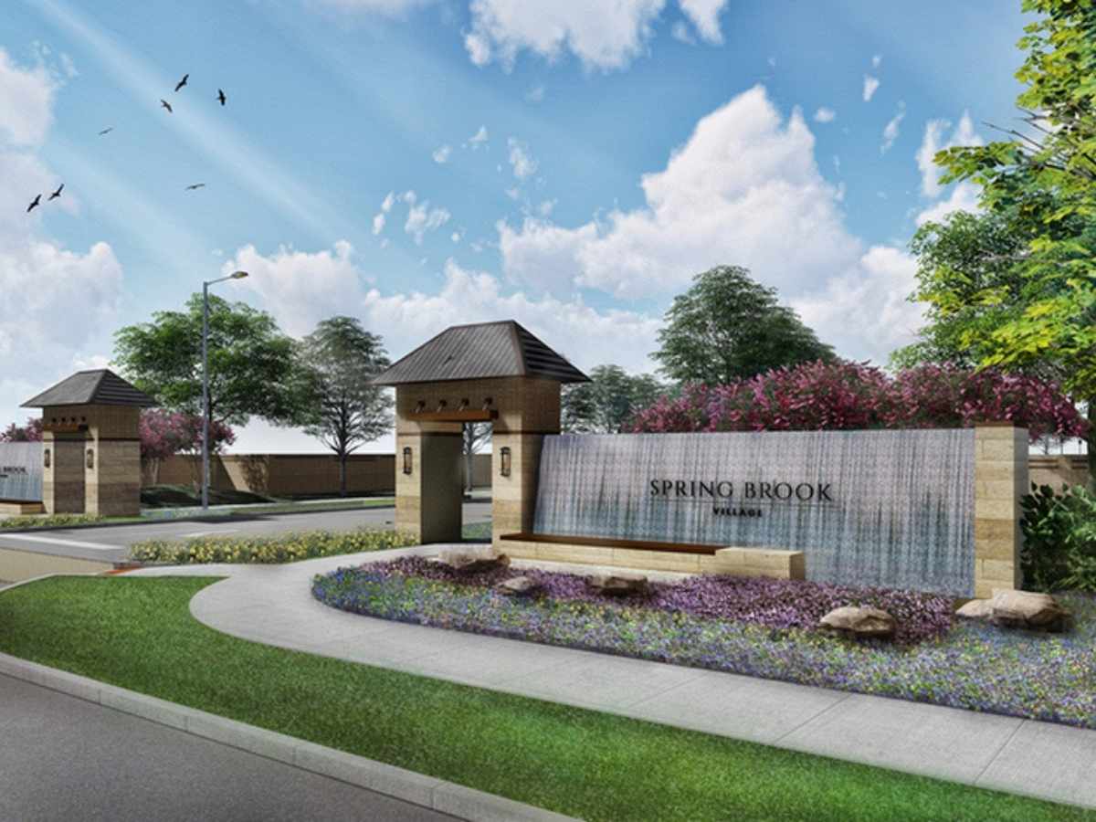 Entrance to Spring Brook Village for article Meritage Homes in Spring Brook Village for newcomers moving to Houston area.